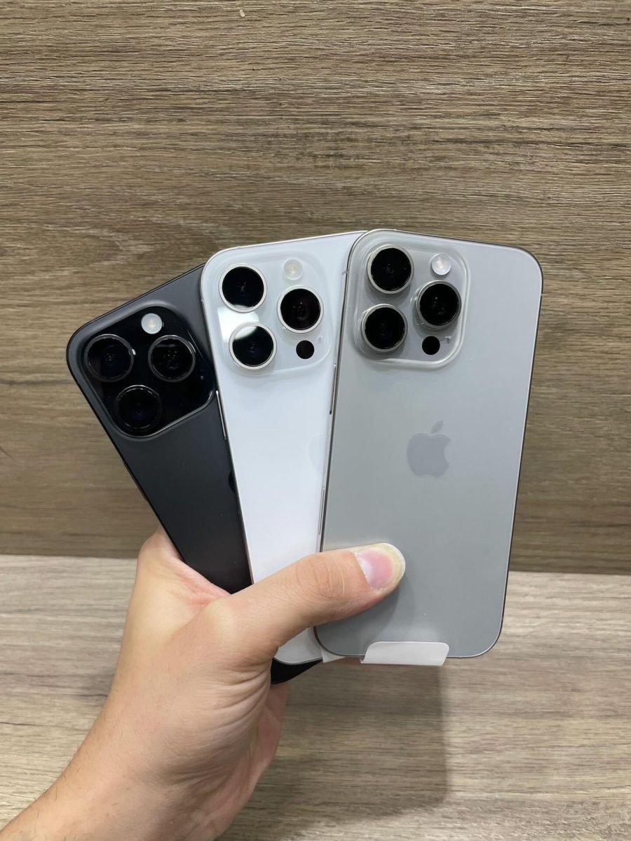 iPhone 15 Pro 128 (seminuevo)