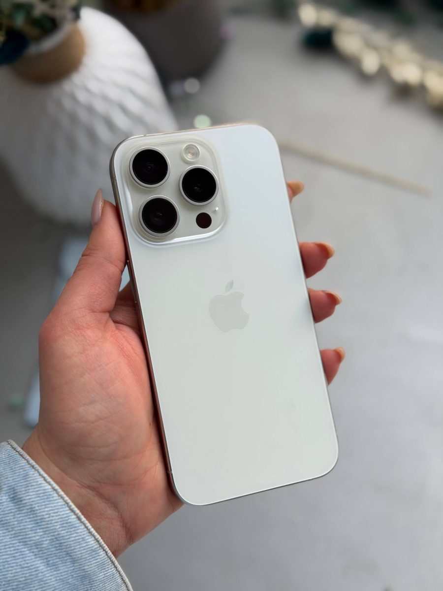 iPhone 15 Pro 128 (seminuevo)