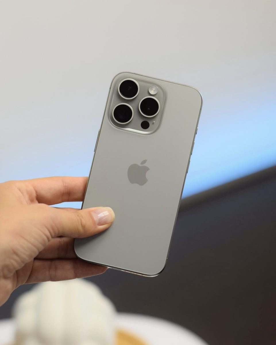 iPhone 15 Pro 512 (seminuevo)