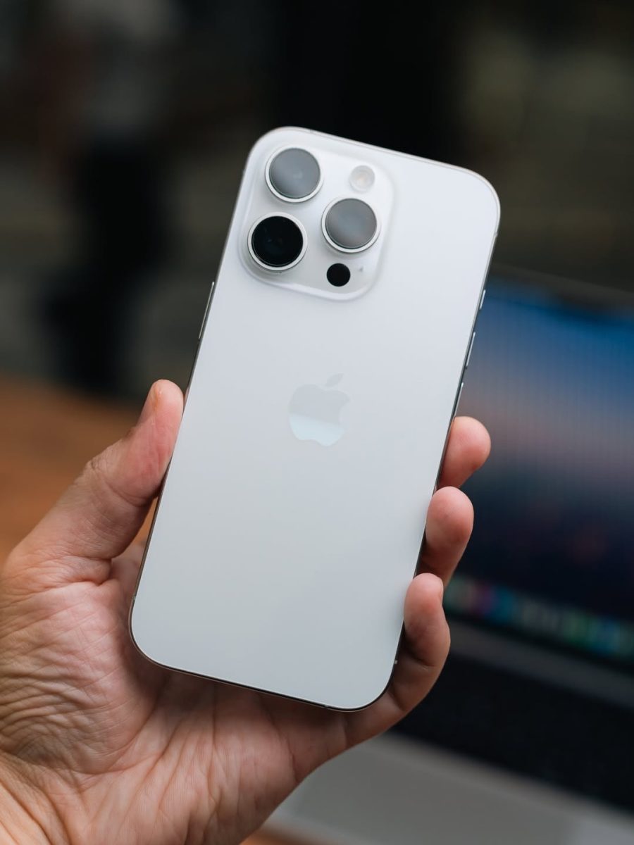 iPhone 16 Pro 128 (seminuevo)