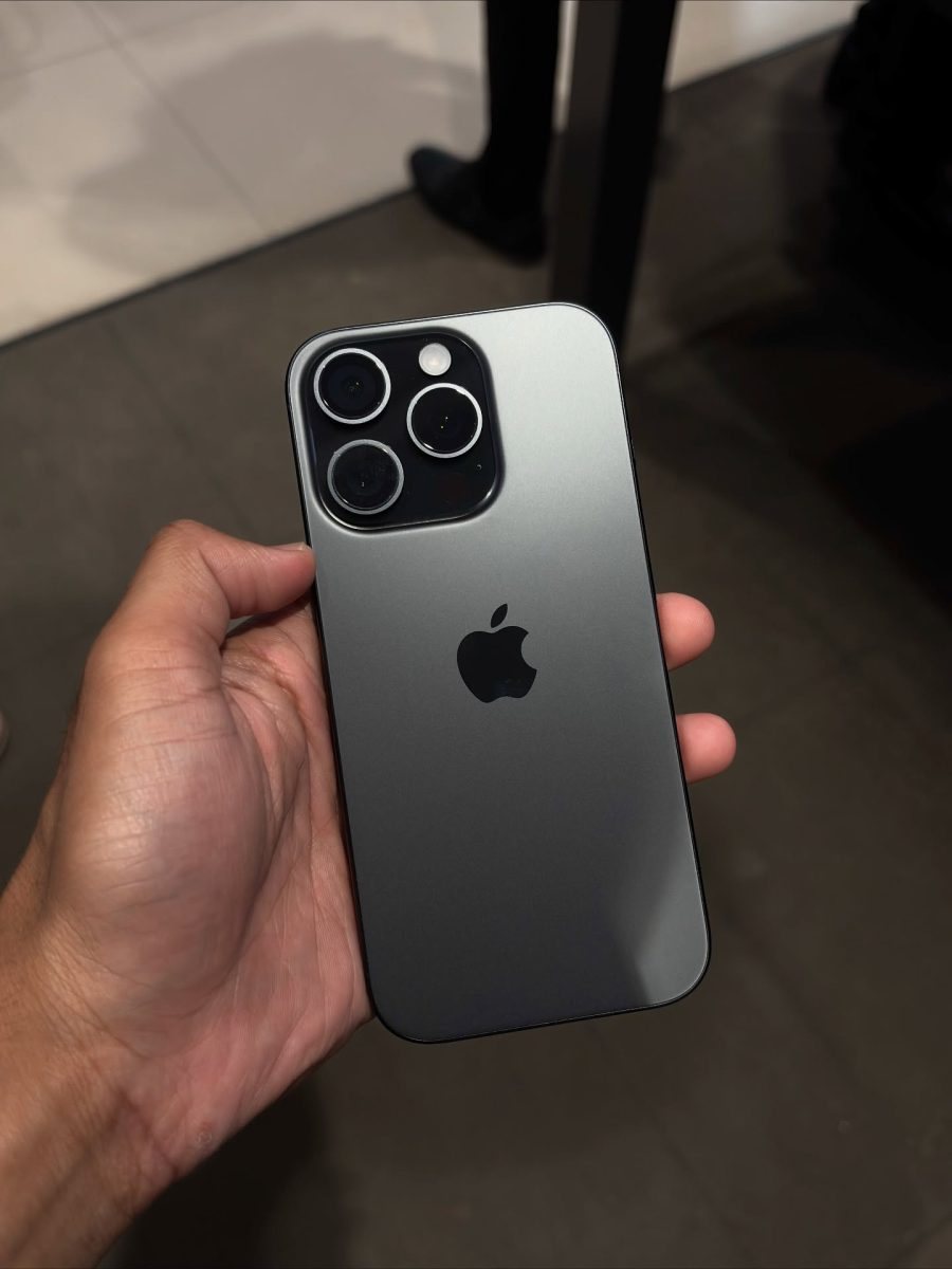 iPhone 16 Pro 128 (seminuevo)
