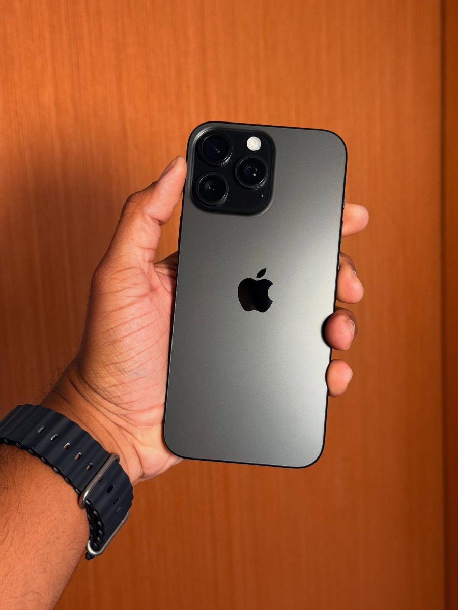 iPhone 16 Pro Max 512 (seminuevo)